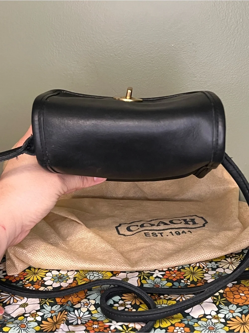 Vintage Coach Scooter - Black